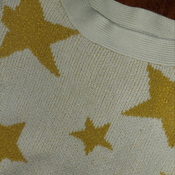 Boutique Sweater Stars Size Medium Marled brand - Picture 2 of 3